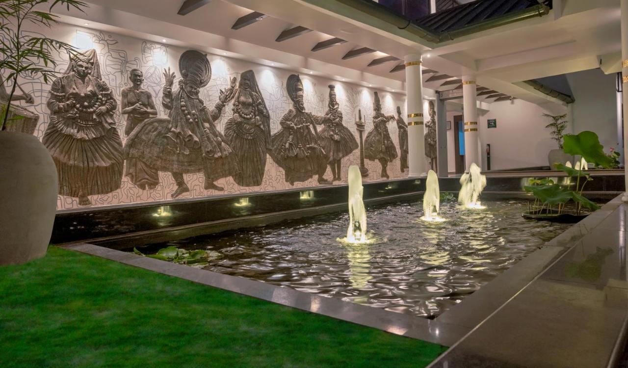 Contour Backwaters Hotel Resort & Convention Centre Ramankari Екстер'єр фото