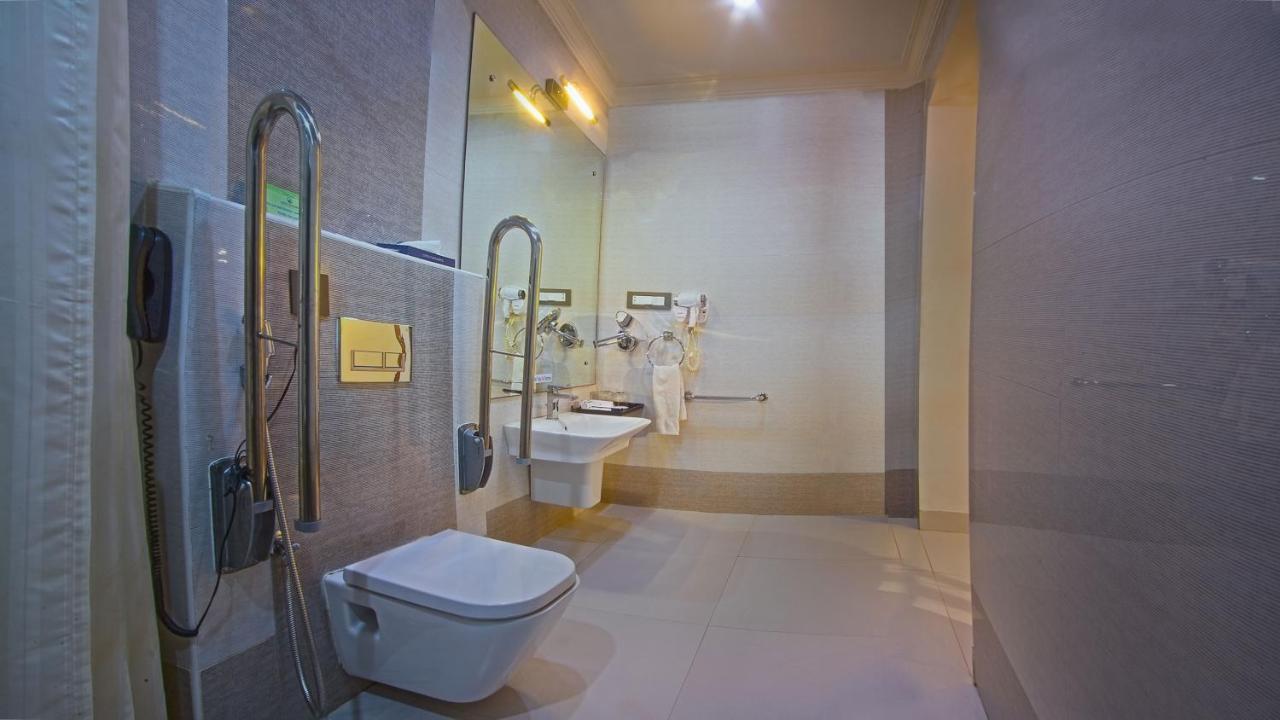 Contour Backwaters Hotel Resort & Convention Centre Ramankari Екстер'єр фото